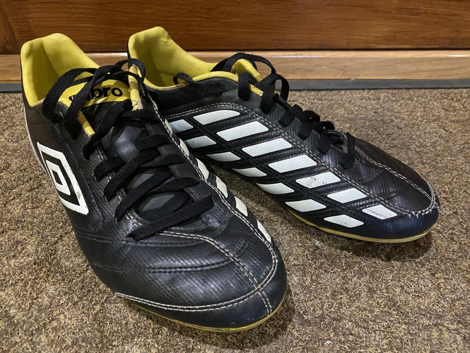 Продам бутси