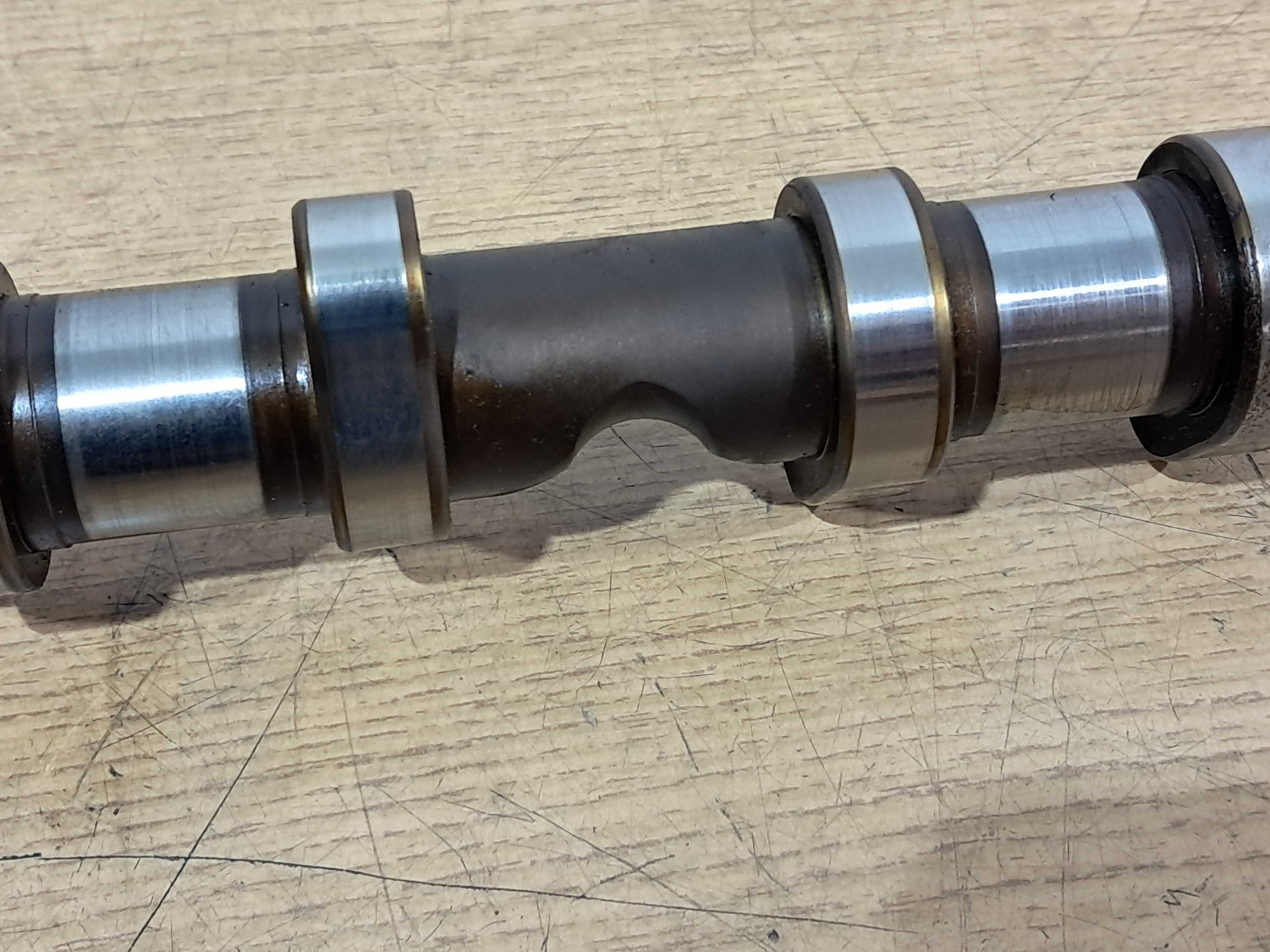 Wałek rozrządu ssący 06F101B 2.0 TFSI BWA BGB AXX BUL A4 A3 TT A6