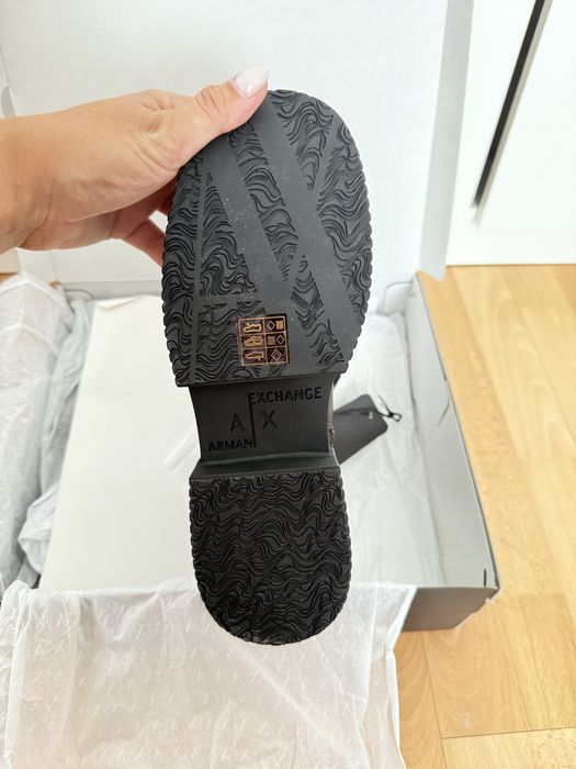 Botas Armani novas
