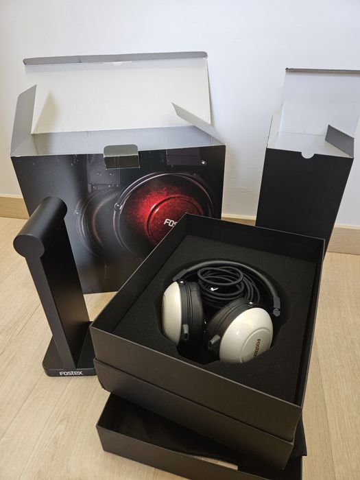 Fostex TH900 MK2 Limited Edition Pearl White