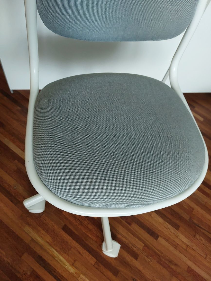Krzesło obrotowe dziecięce IKEA