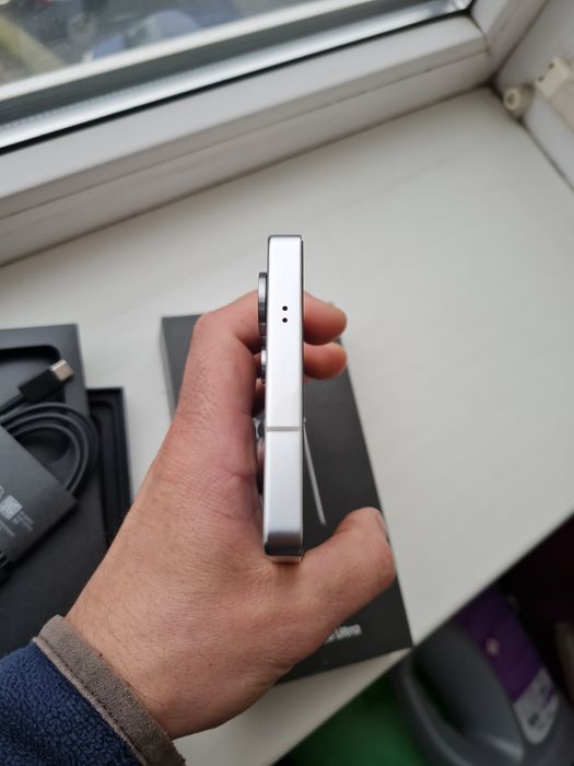 Samsung s25 ultra 12/256 100% батарея