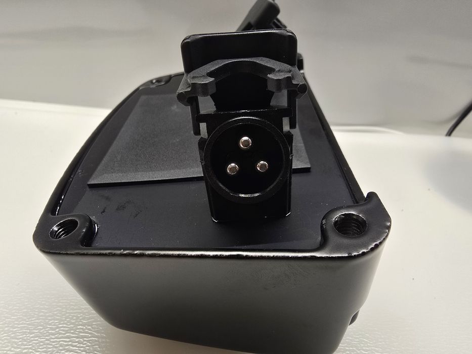 Regulator napięcia
A53201
109-04
Harley Davidson