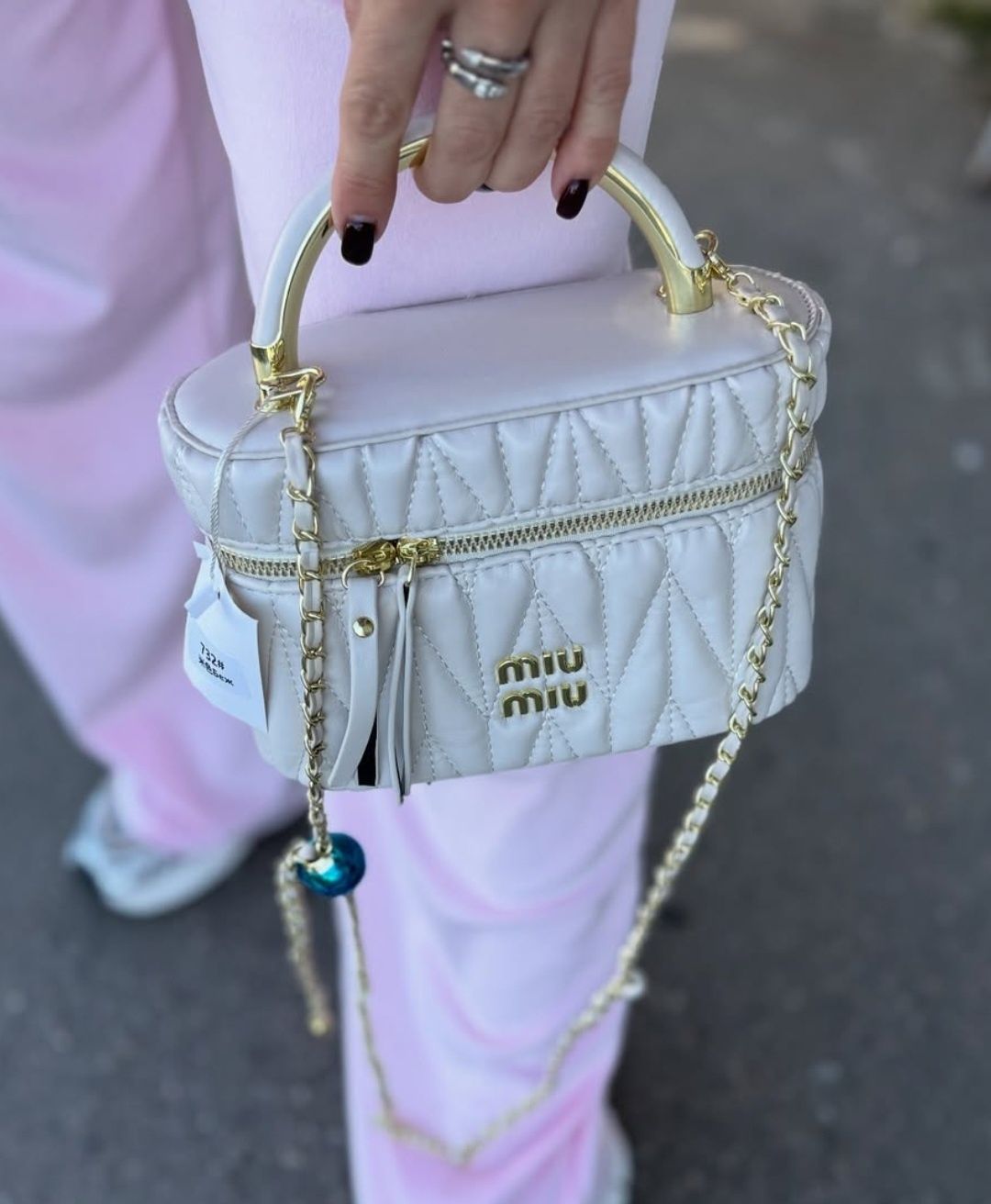 Шикарна новинка, сумочка Miu miu кросс боді