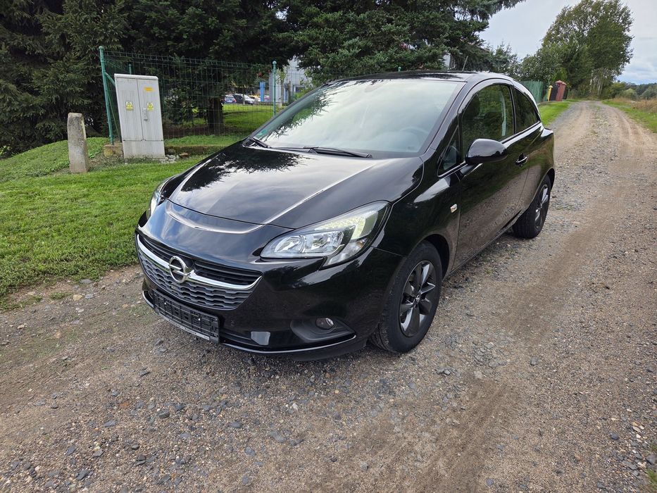 Opel Corsa kamera, podgrzewana kierownica, 1,4 90km, opłacony, mały przebieg