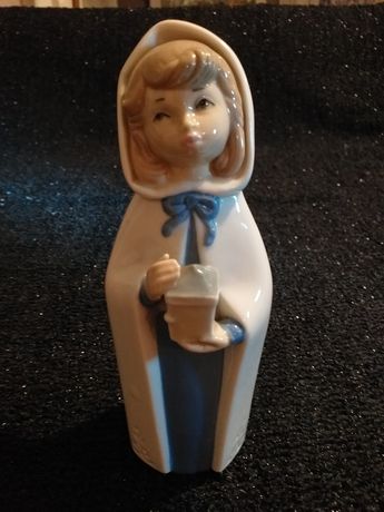 Figurka dziewczynki z latarnią CASADES