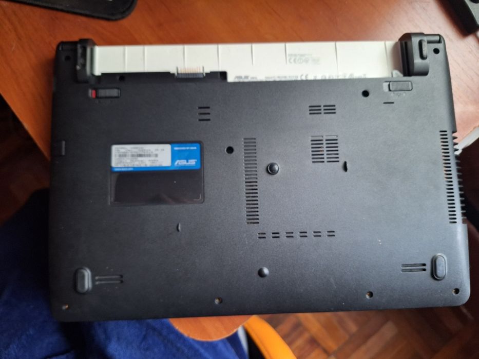 Ноутбук Asus x401a с неисправностями