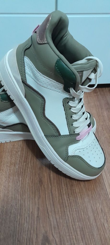 Buty Stradivarius rozmiar 38