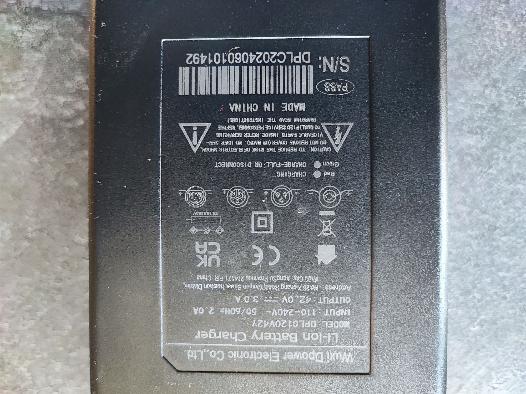 Ładowarka 42V 3A do roweru elektrycznego i hulajnogi

Sprzedam n