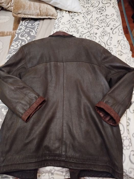 Blusão em pele genuína