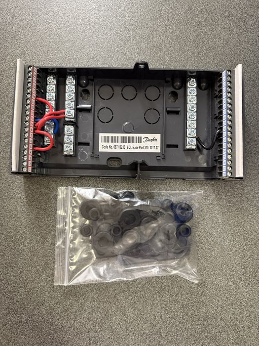 Клемна панель для електронних регуляторів Danfoss ECL Comfort 210/310