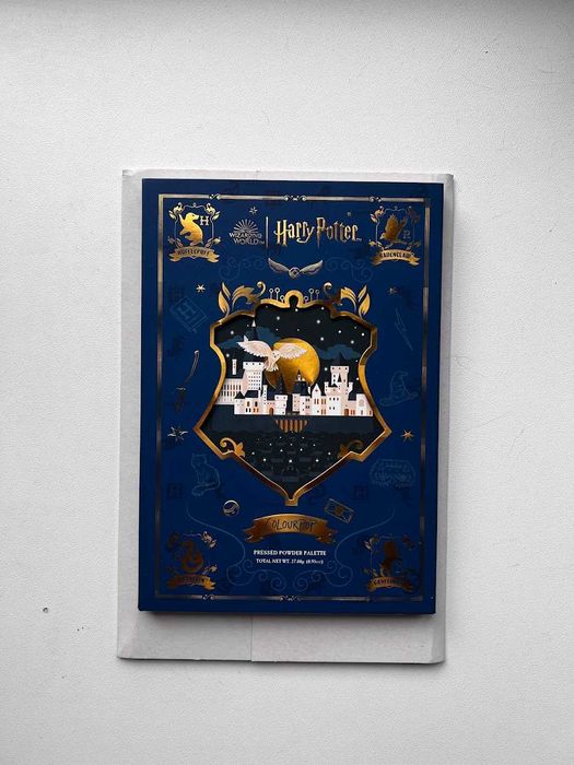 палетка Colourpop Back t0 Hogwarts