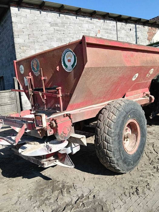 Rozsiewacz do wapna Bredal Wapniarka Import Niemcy