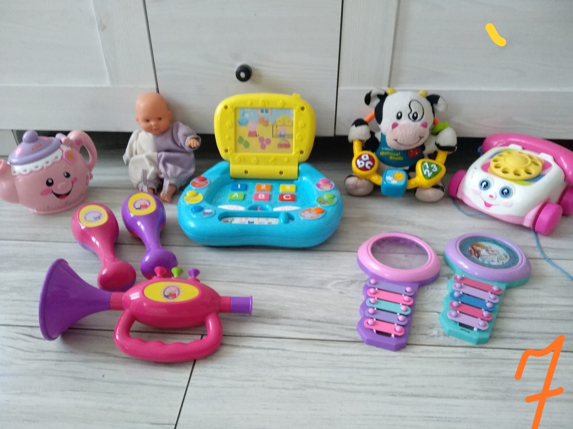 Zestaw zabawek fisher price i inne vtech  świnka peppa