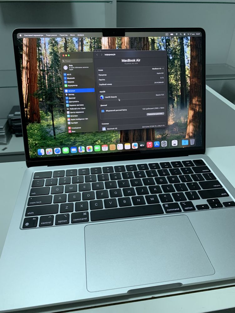 Apple MacBook Air 13 M3 2024 8/256Gb Silver б/у