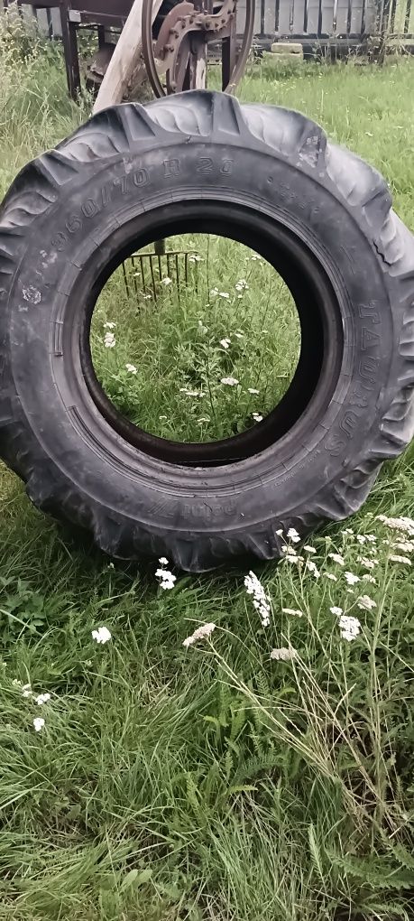 Sprzedam opone taurus 360/70 r20
