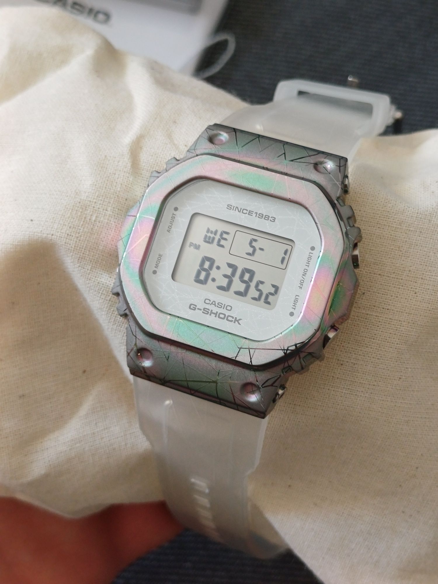 Damski Casio G-shock z limitowana seria metal kostka gm-s5640gem-7er