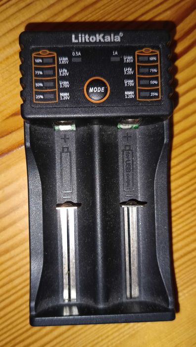 Зарядний пристрій LiitoKala Lii-202