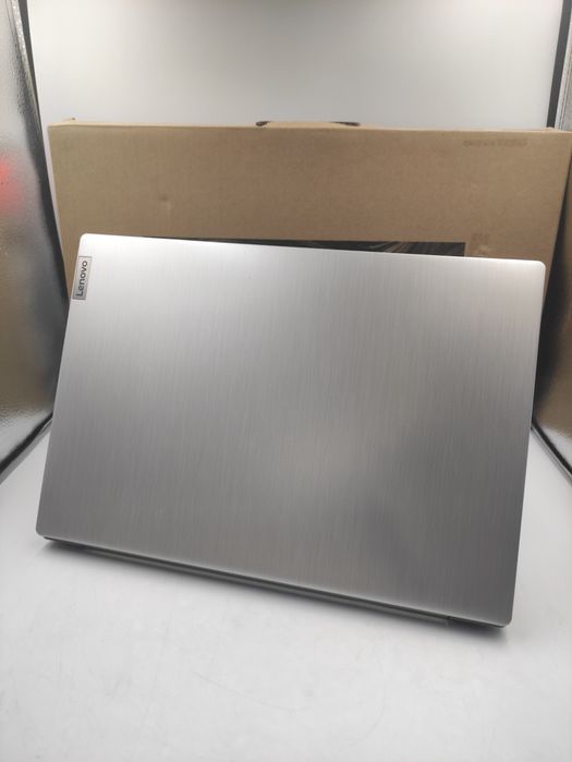 Na Lewara Laptop Lenovo Ideapad 3