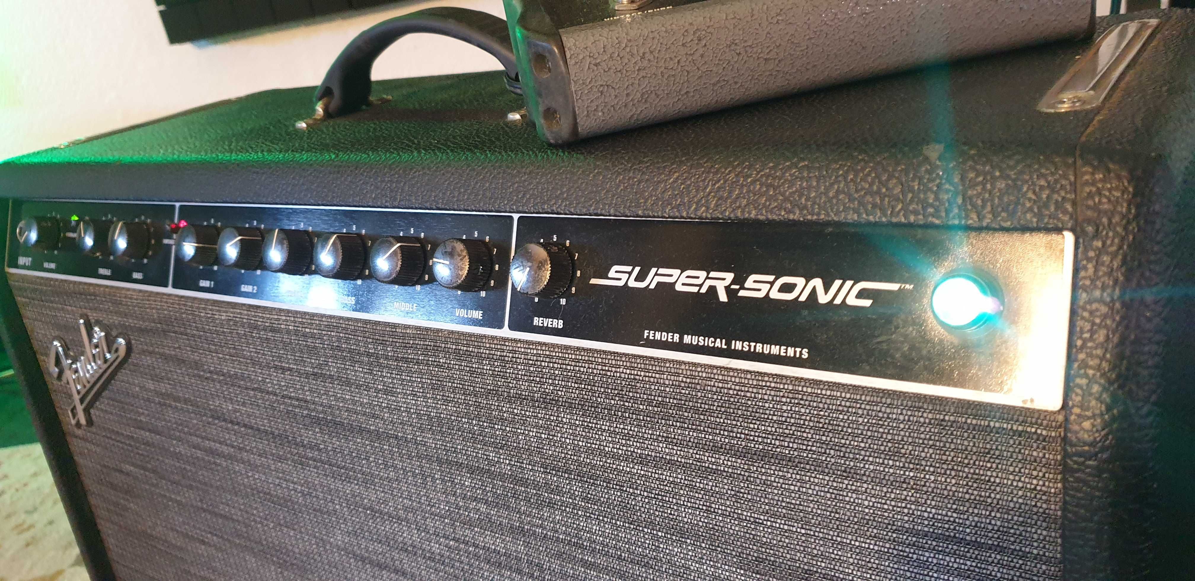 Fender Super Sonic 60W