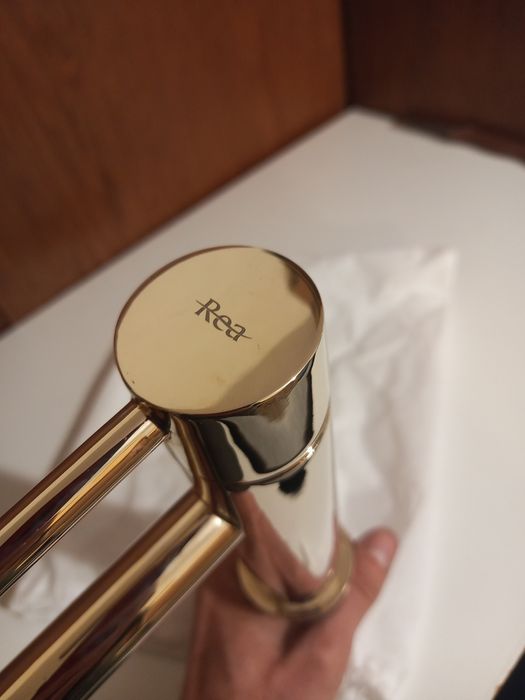 Bateria złota Rea