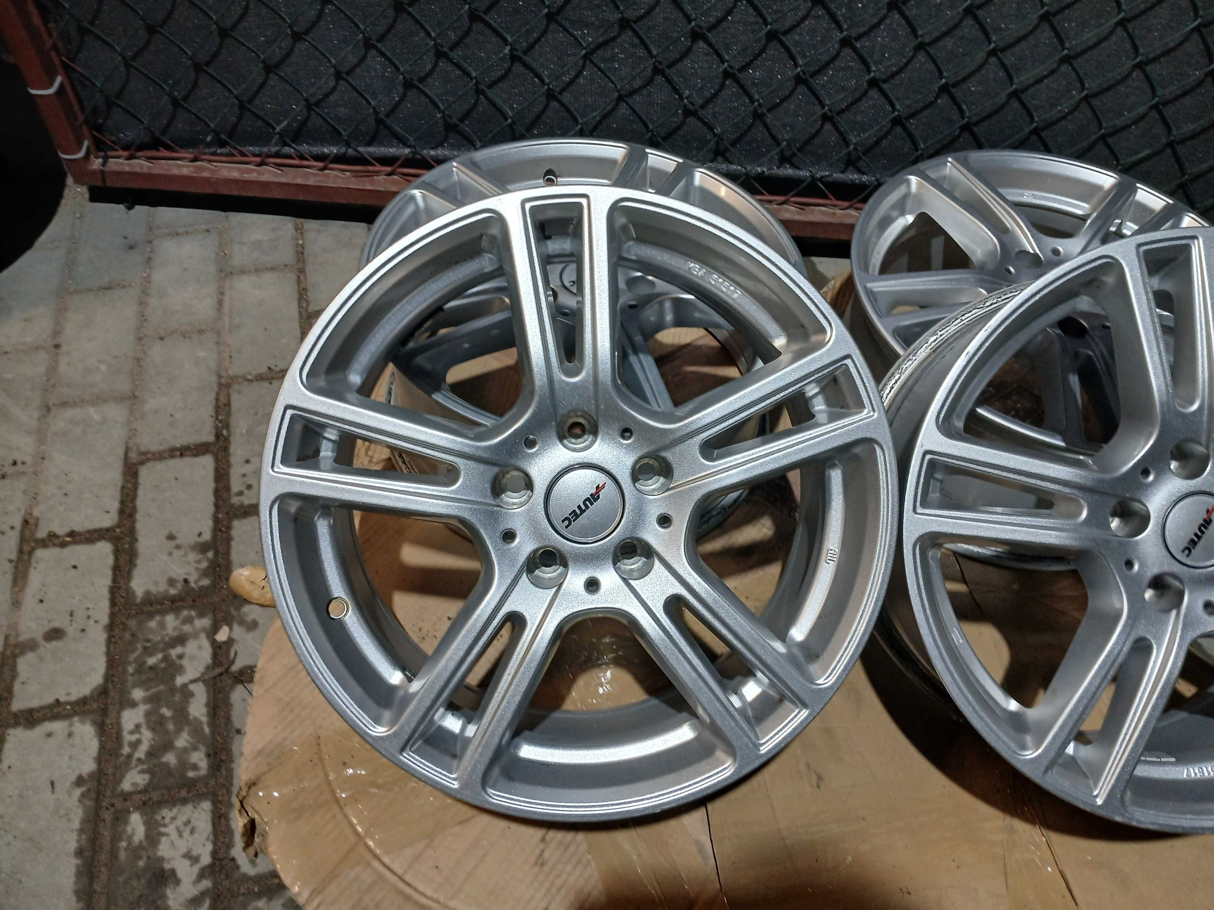 4x felgi R17 5X112 Audi A3 A4 A5 A6 Q3 Q5 Vw Golf Passat Touran Skoda