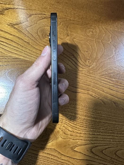 iPhone 15 Pro – 128GB – Excelente Estado