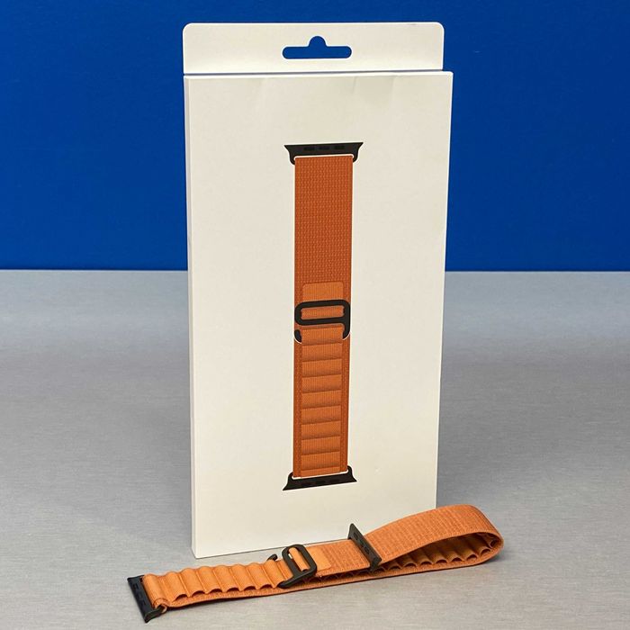 Apple Watch 49mm | Terra Cotta Black Titanium Alpine Loop L | NOVA