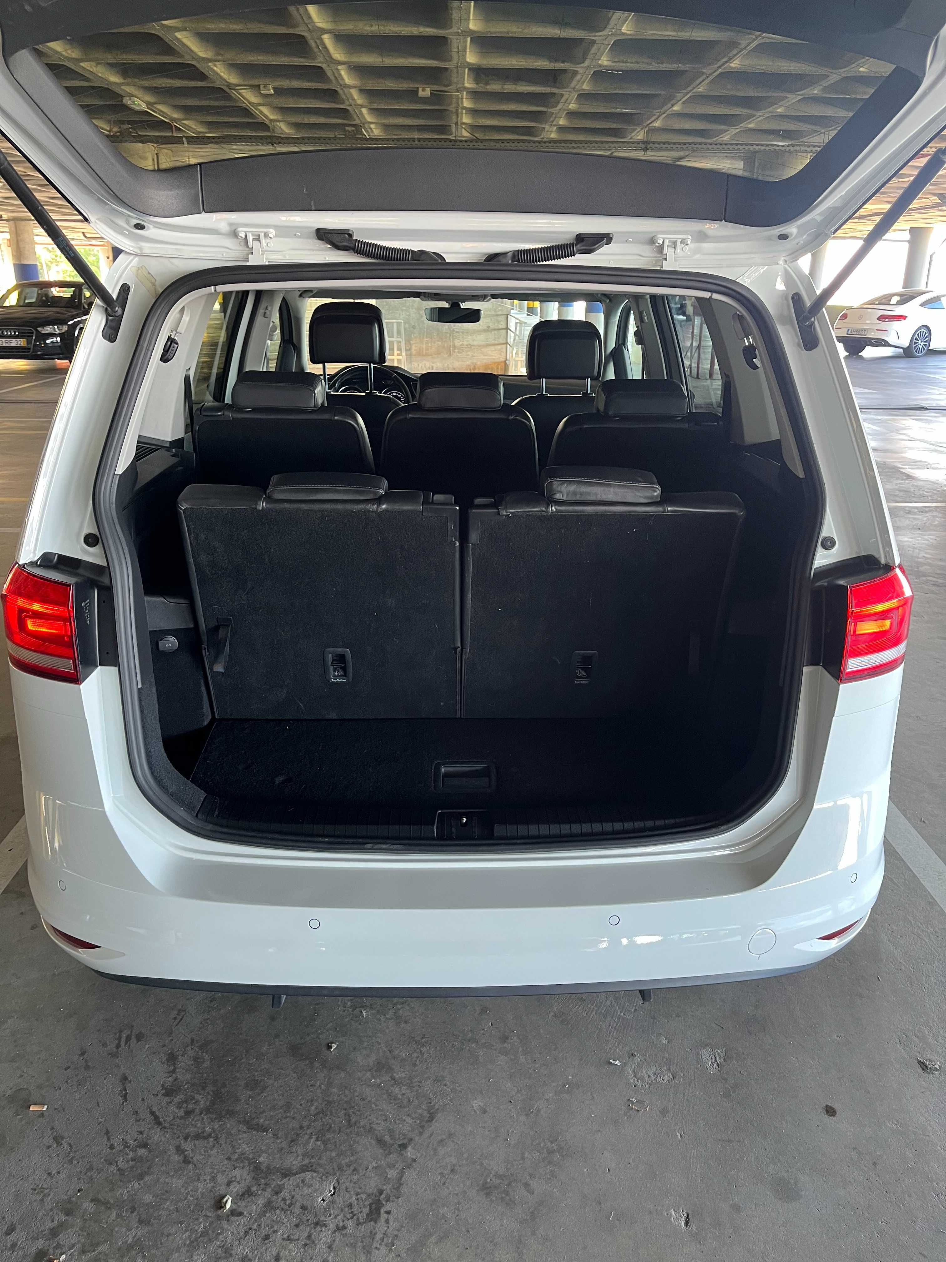 VW Touran Nacional 7 Lugares, Muito Estimada