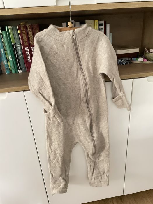 Beżowy kombinezon mikk-line 98 wełna merino