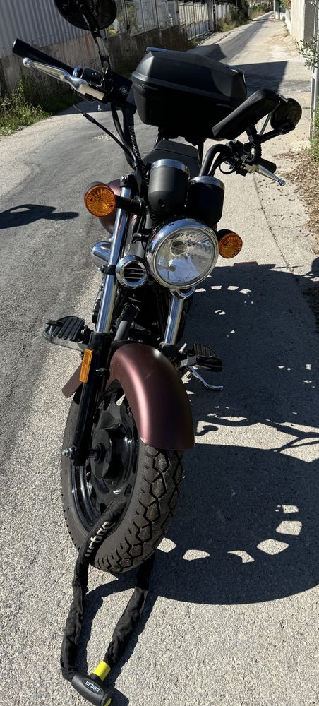 Mota Keeway Superlight 125