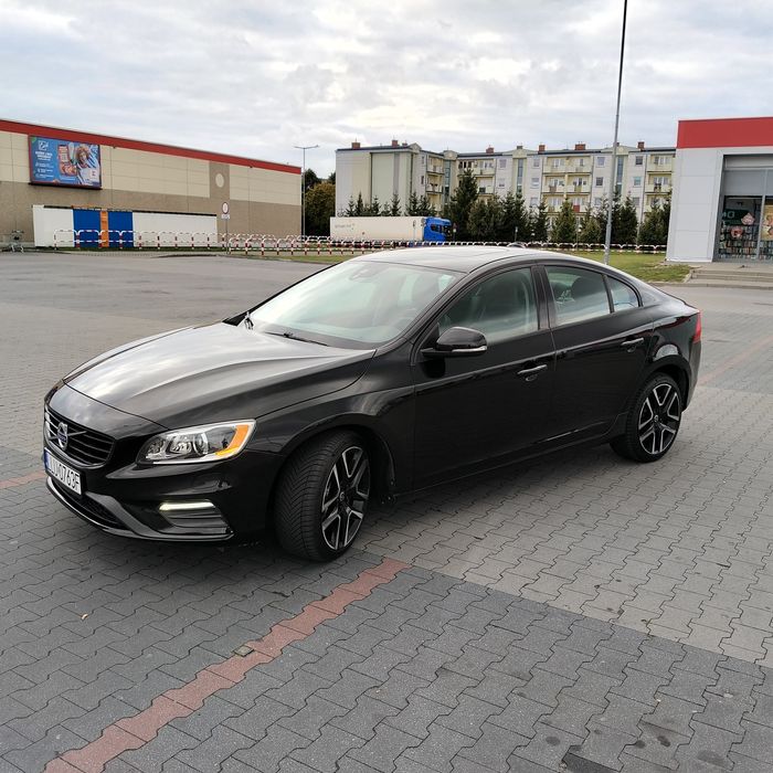 Volvo S60 II DYNAMIC 2016 2.0 T5 245KM R-desing