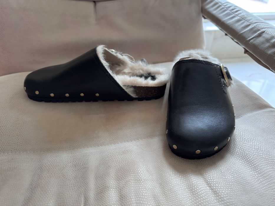 Продам нові шкіряні клоги