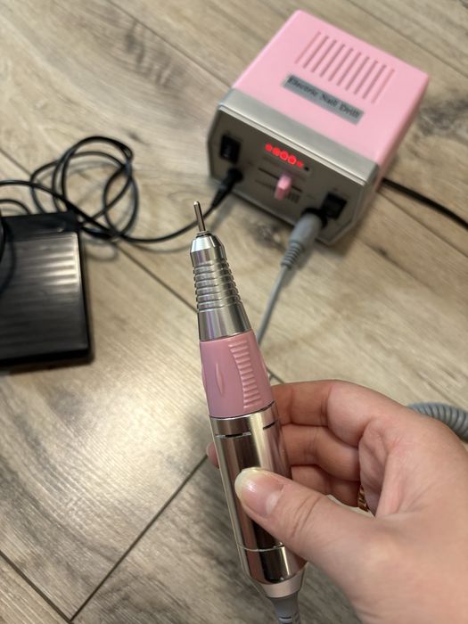 Frezarka do paznokci JD700 różowa - używana