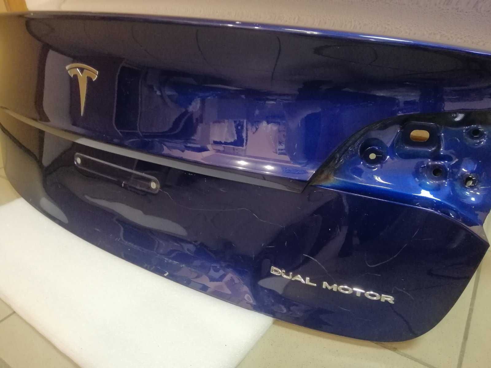 Крышка багажника Тесла 1081460-11-D Tesla Model 3