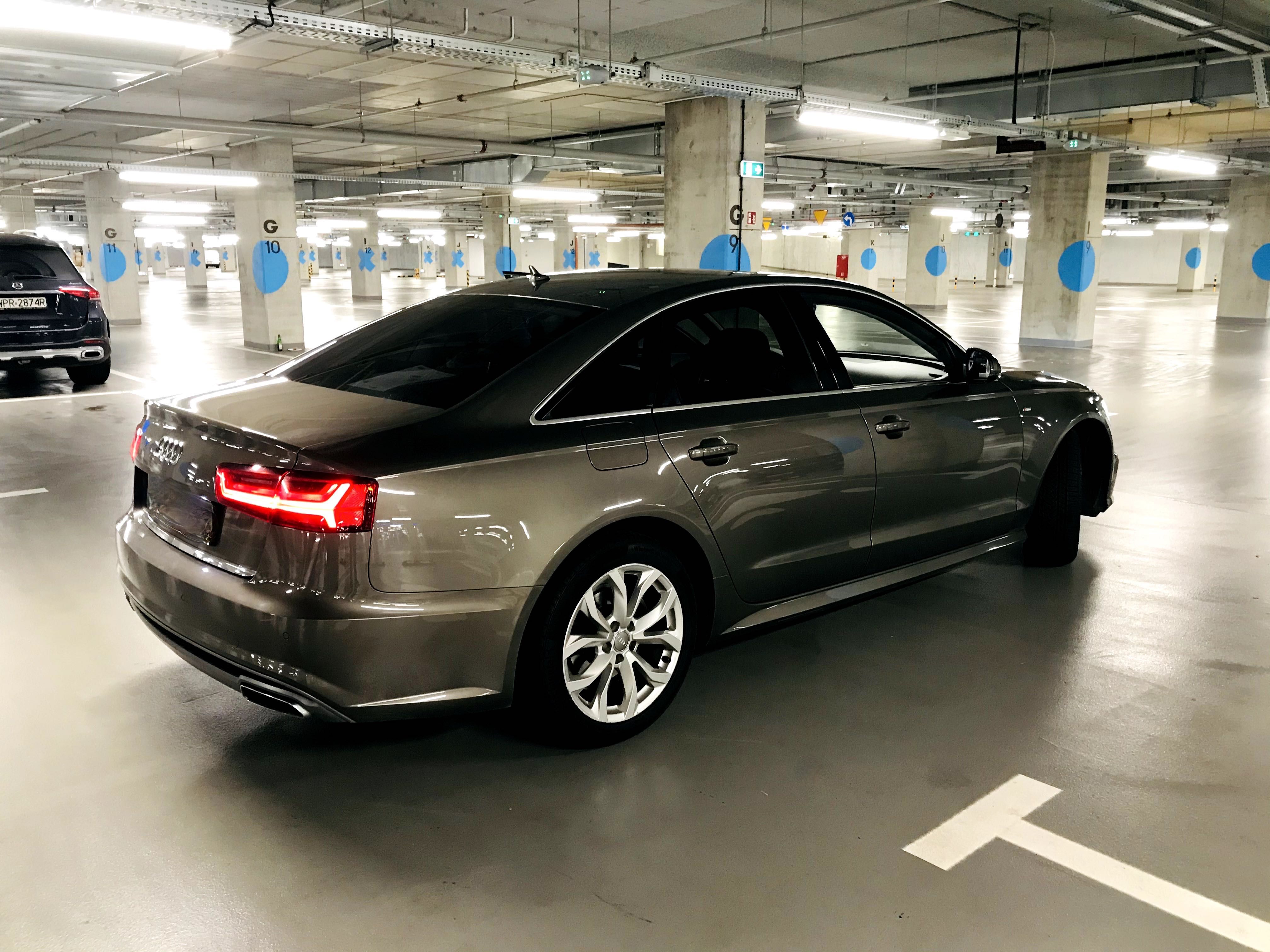 SPRZEDAM / AUDI A6 C7 / 2.0 TDI 190KM / S-line / Matrix