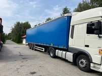 Fruehauf Kurtyna  Fruehauf uszkodzona