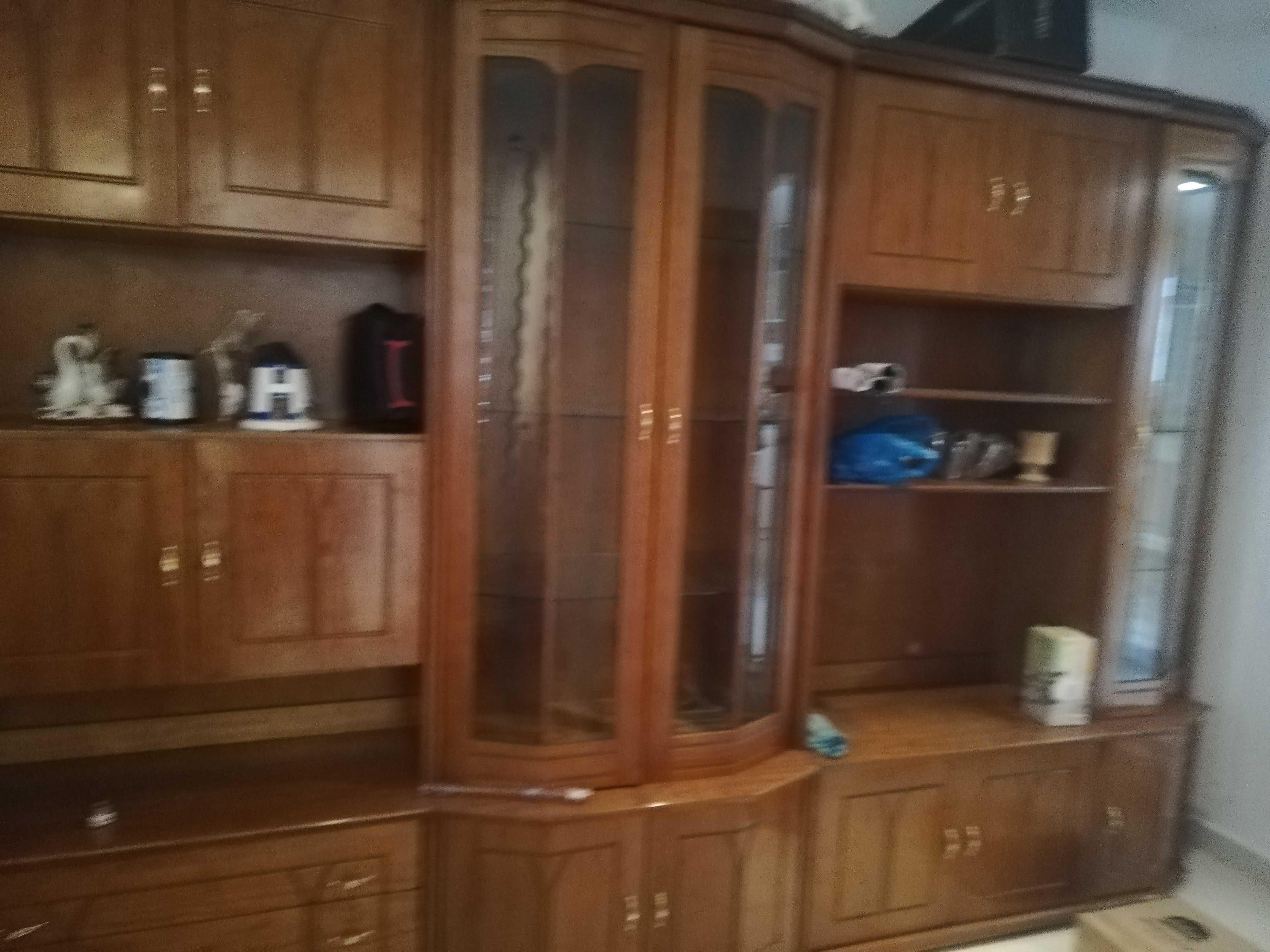 Movel se sala  e mesa com 4 cadeiras como novo