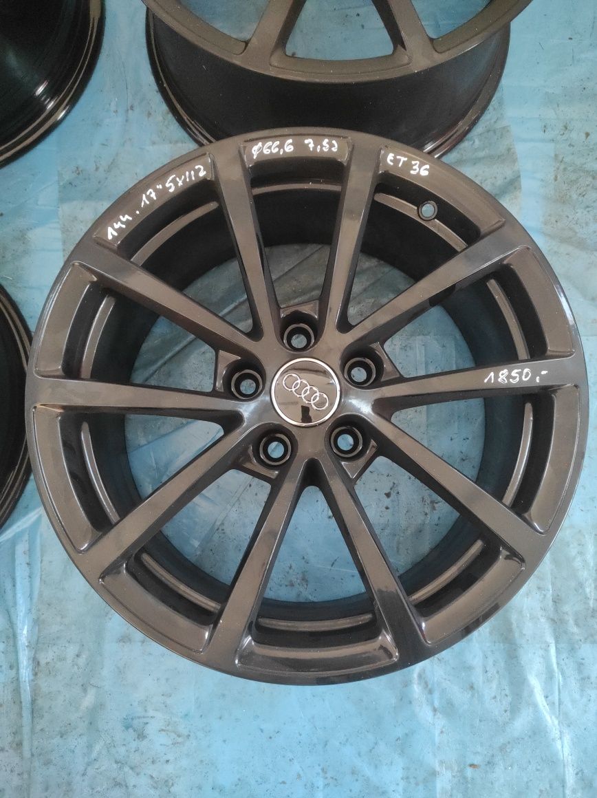 144 Felgi aluminiowe ORYGINAŁ AUDI R 17 5x112 Bardzo Ładne CZARNE