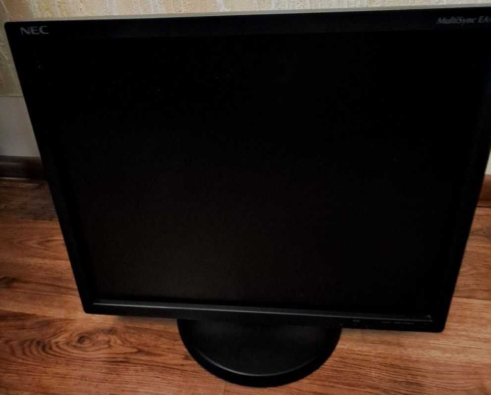 Monitor NEC EA192M-BK LED 19" 1280x1024, 5:4, czarny