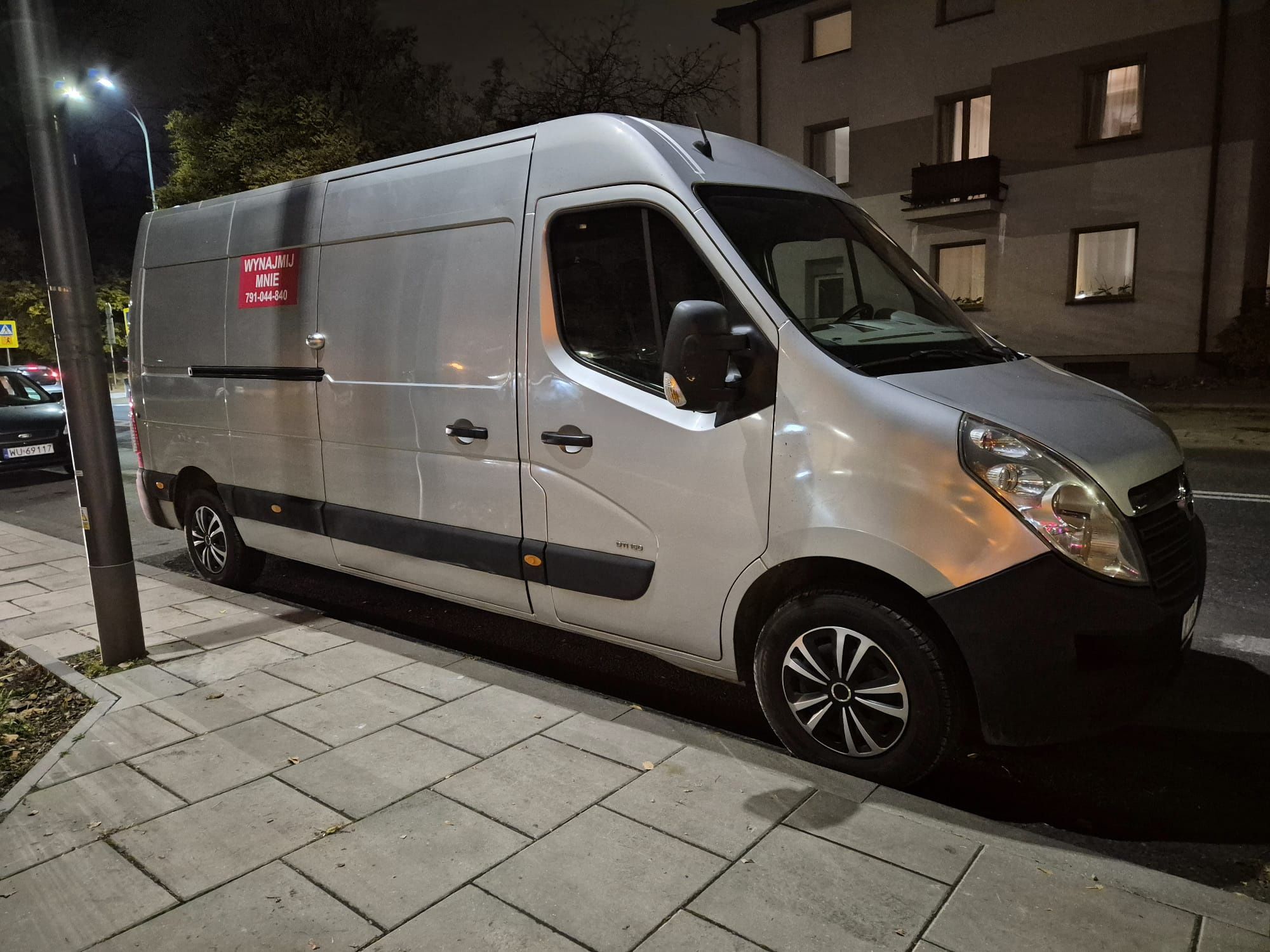Wynajem aut Małych Dostawczych . Renault Kangoo Traffic Combo Doblo