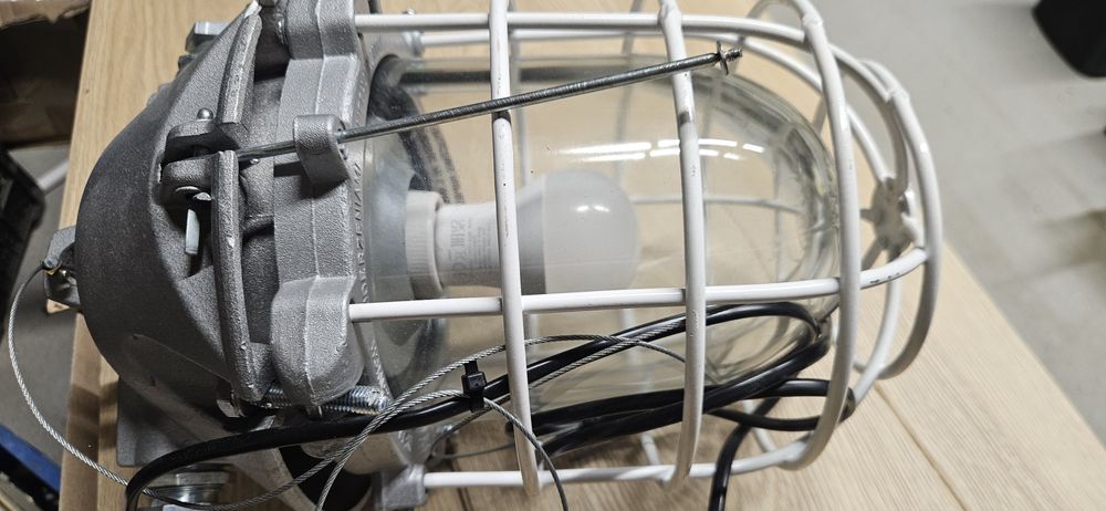 Lampa industrialna Wilkasy