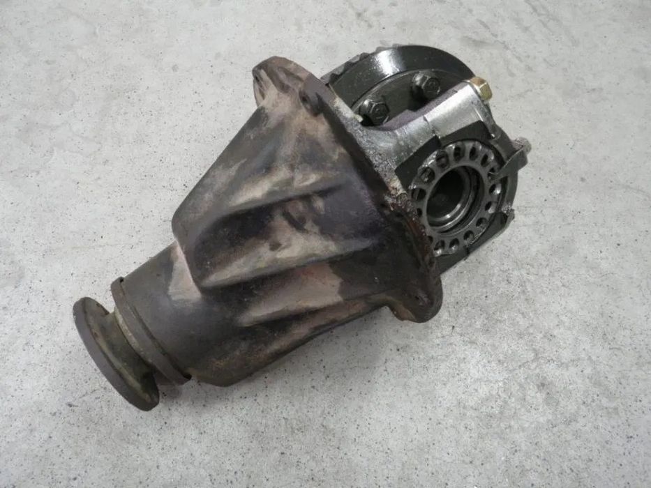 Dyferencjał glówka mostu przod tyl suzuki samurai 4.11 3.9 3.7 p