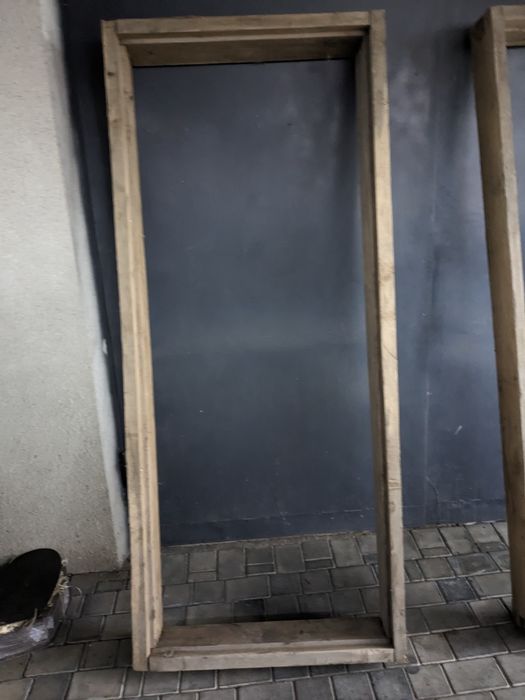 Продам коробку дверну, матеріал дуб  -сухий.