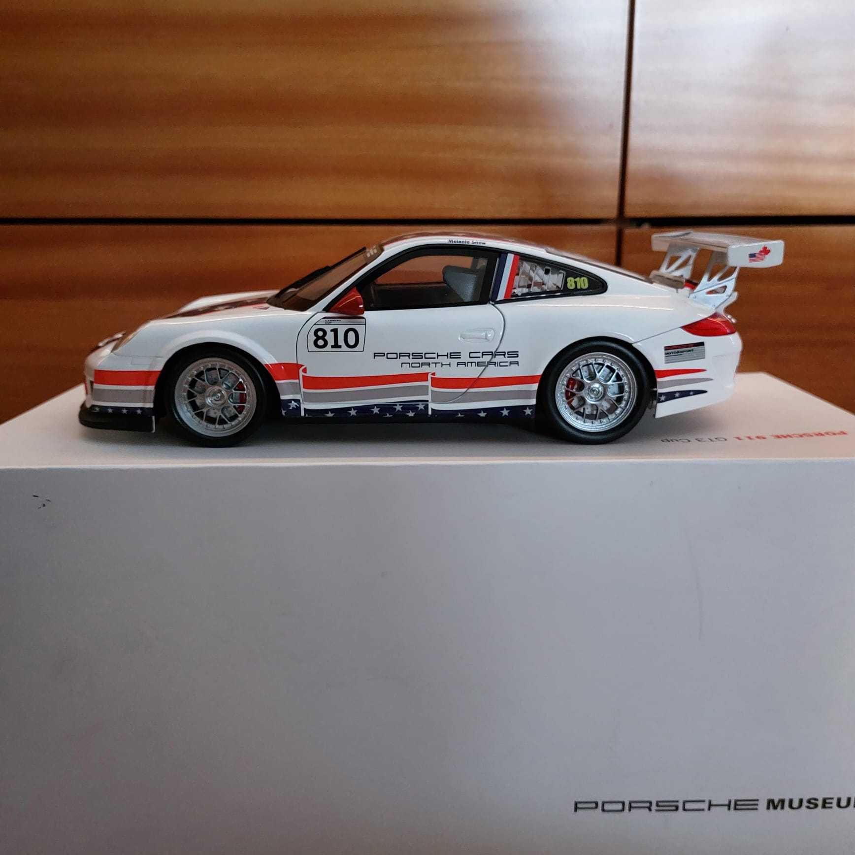 Porsche 911 997 GT3 CUP #810 "Porsche Museum" Welly 1:18