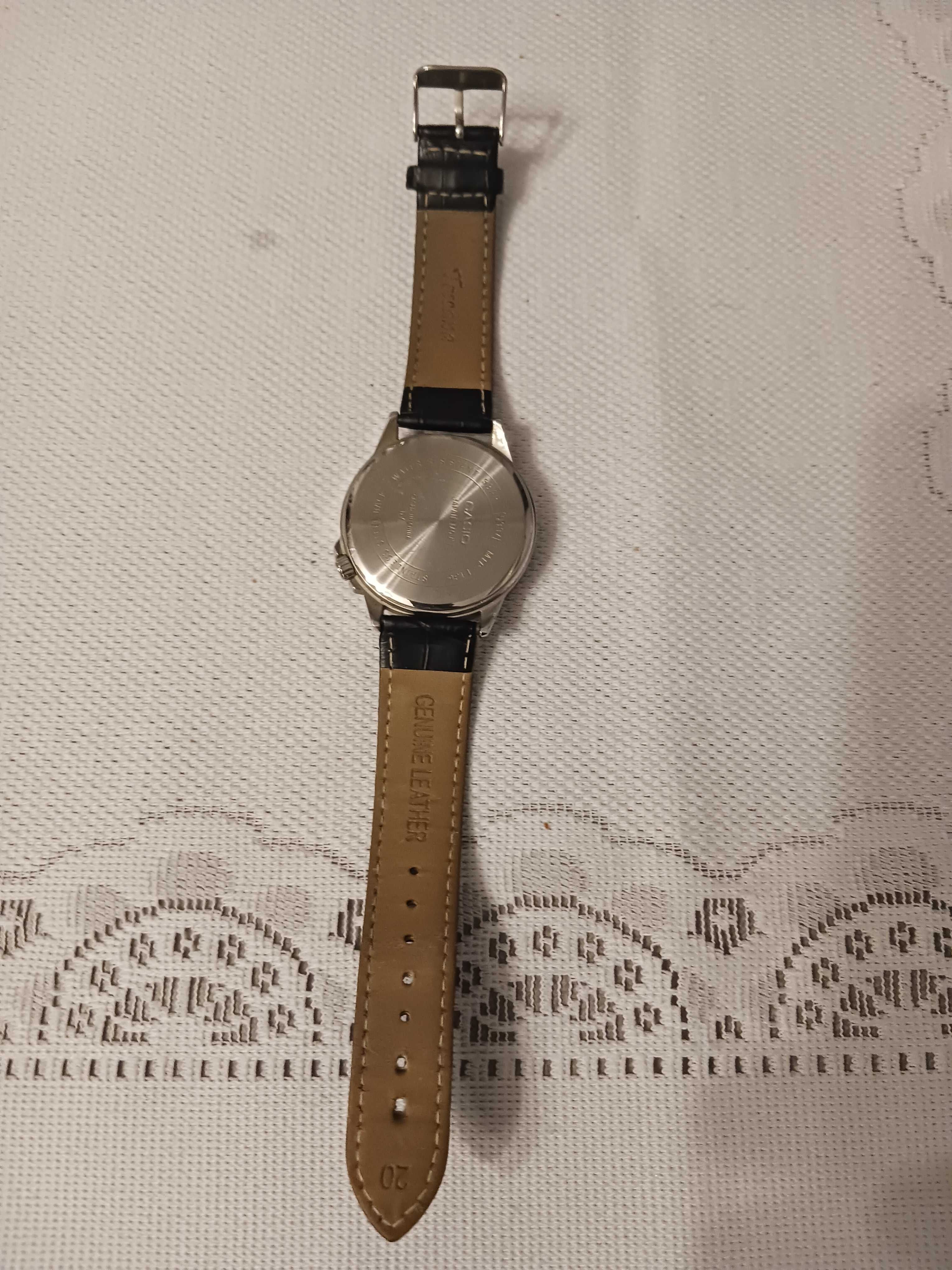 Zegarek Casio MTP-E136