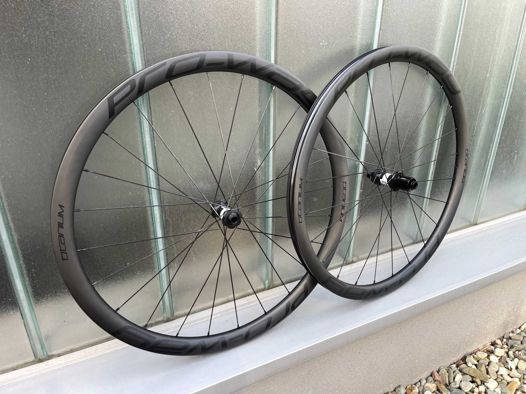Koła szosowe carbon PRO-WAY TITANIUM 35mm 1295g! disc (rower karbonowe
