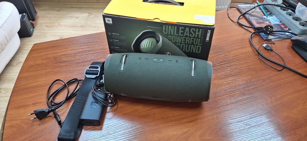 Колонка JBL Extreme 2