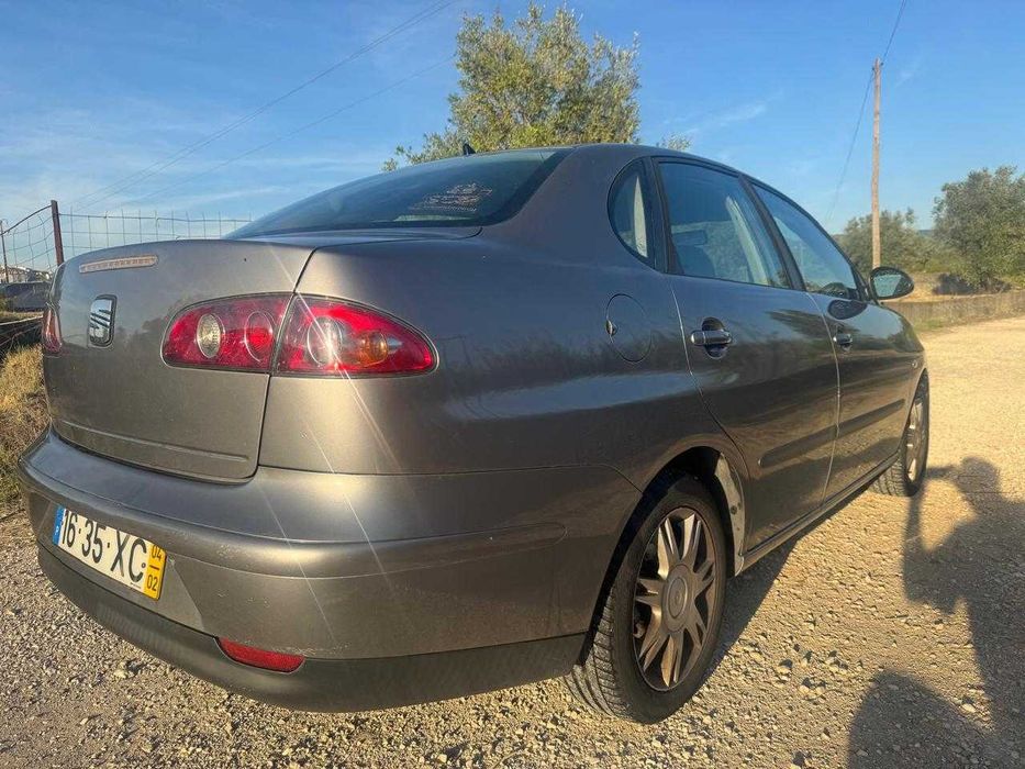 Seat Cordoba 1.4 TDI – 2004 | Económico & Confiável