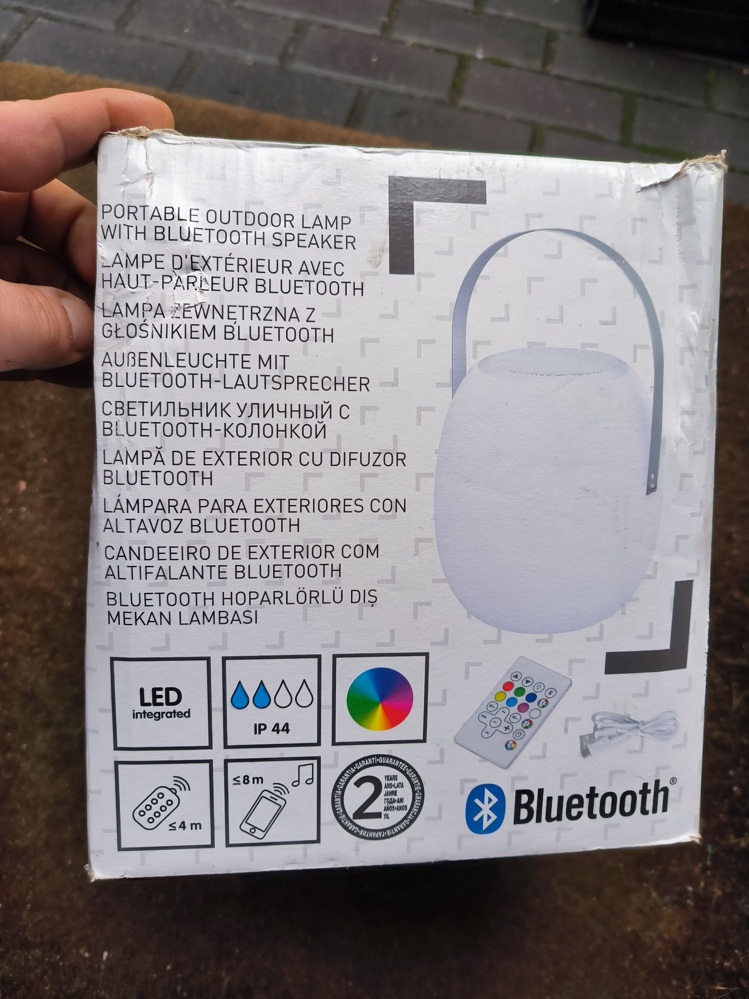 Zewnętrzna lamka z głośnikiem Bluetooth akum z pilotem 2000mA